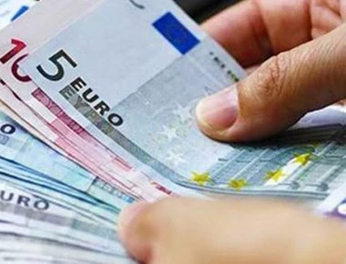 Δείτε τι προβλέπει το νομοσχέδιο για τα αναδρομικά 53 μηνών σε ενστόλους